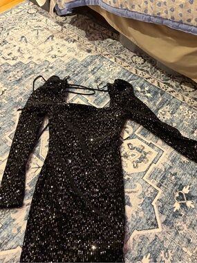 Francesca's Collections Black Sequined Long-Sleeve Dress